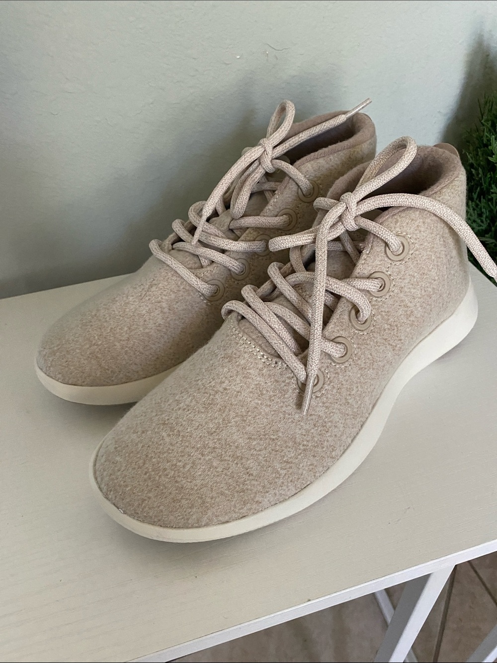 allbirds Light Beige Wool Women's Sneakers size 10